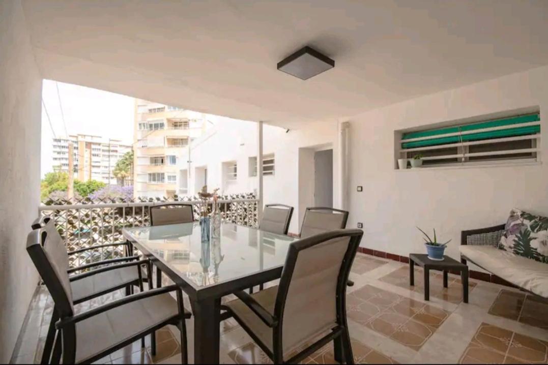 Stylish & Fully Furnished 3 Bedrooms Flat -4 Min Walk To Beautiful Beach Alicante Eksteriør bilde